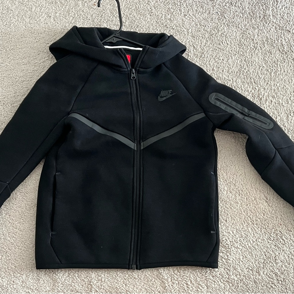 Nike Tech Boys L Black Zip up Hoodie